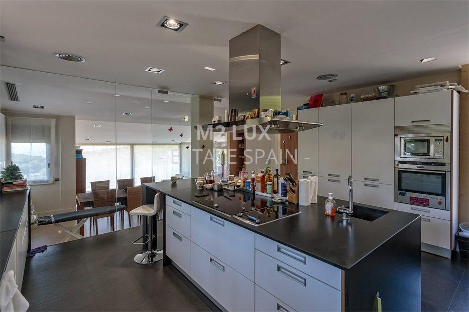 Вилла в Калонже 320 м2 №VL21413D5FDD  - Продажа - 16 large