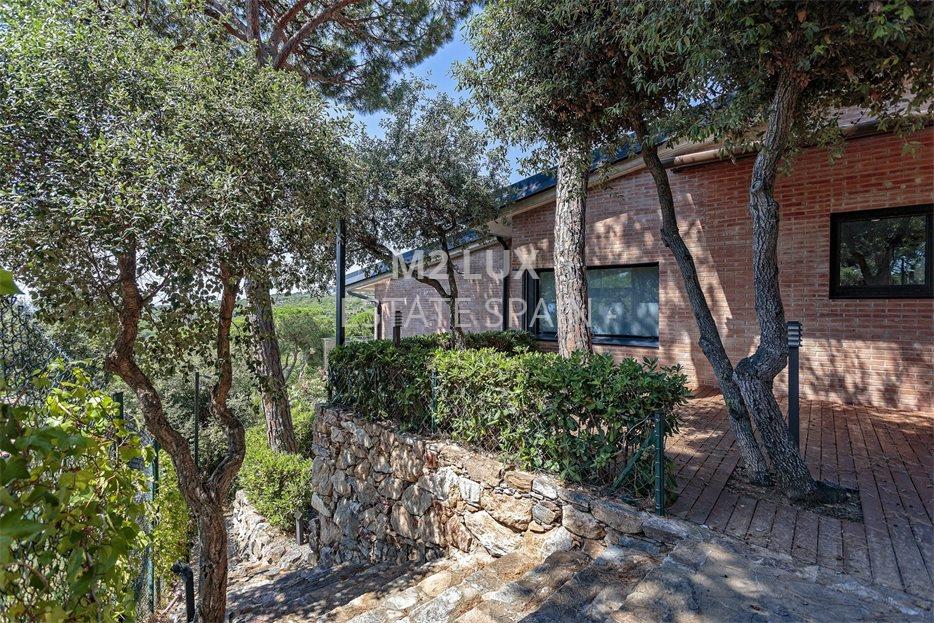 Вилла в Калонже 320 м2 №VL21413D5FDD  - Продажа - 33 large