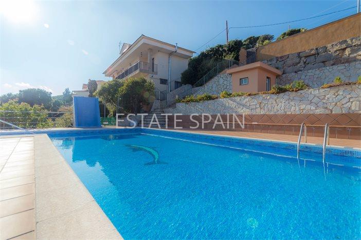 Особняк в Ллорет-де-Маре 209 м2 №VL236197116F  - Продажа - 40 preview