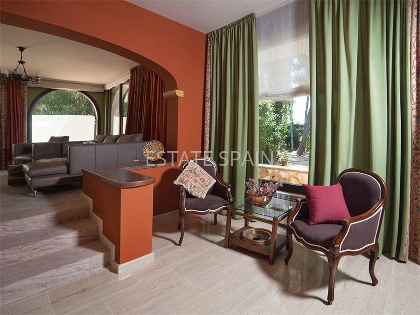 Вилла в Рода де Бара 372 м2 №VL19412720E4  - Продажа - 1 large