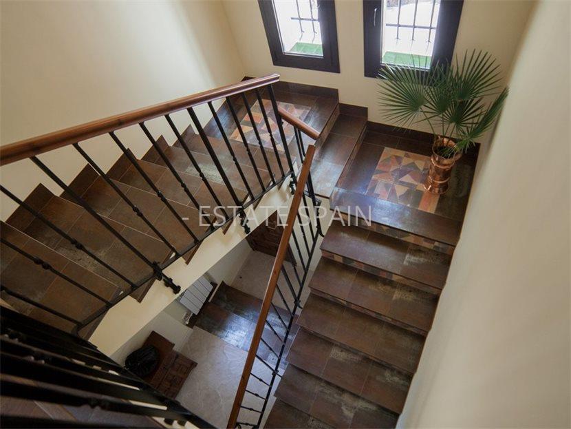 Вилла в Рода де Бара 372 м2 №VL19412720E4  - Продажа - 33 large