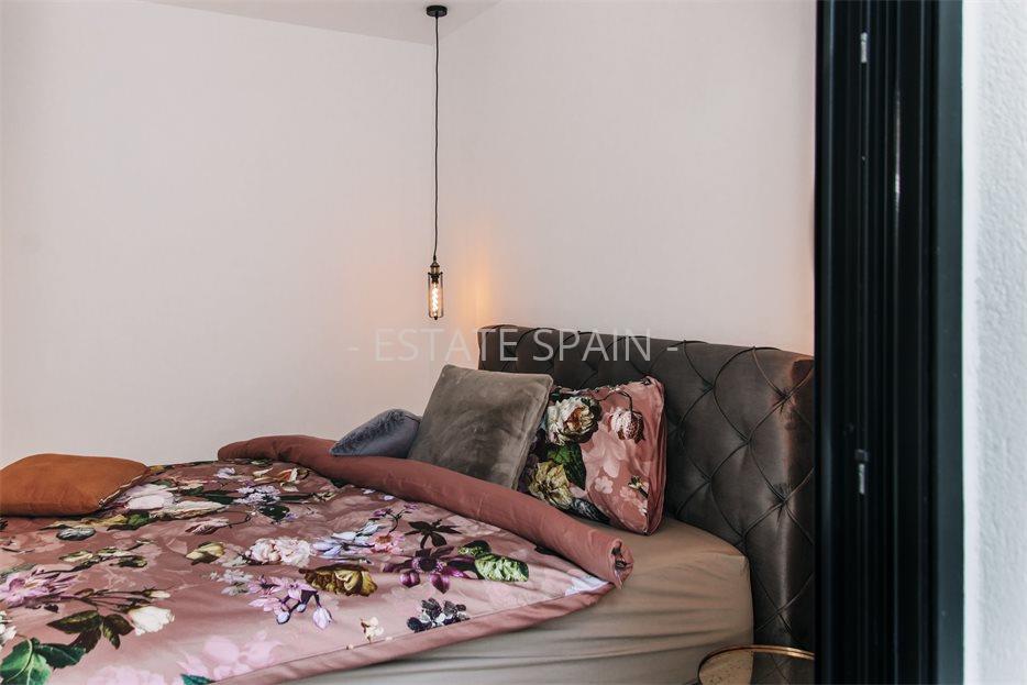 Вилла в Рохалесе 416 м2 №VL26119A10F9  - Продажа - 47 large