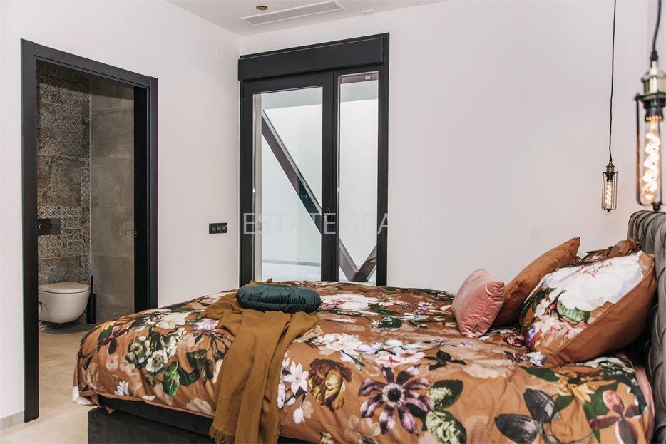 Вилла в Рохалесе 416 м2 №VL26119A10F9  - Продажа - 34 large