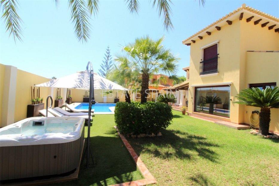 Вилла в Торревьехе 345 м2 №VL20714A5C51  - Продажа - 22 large