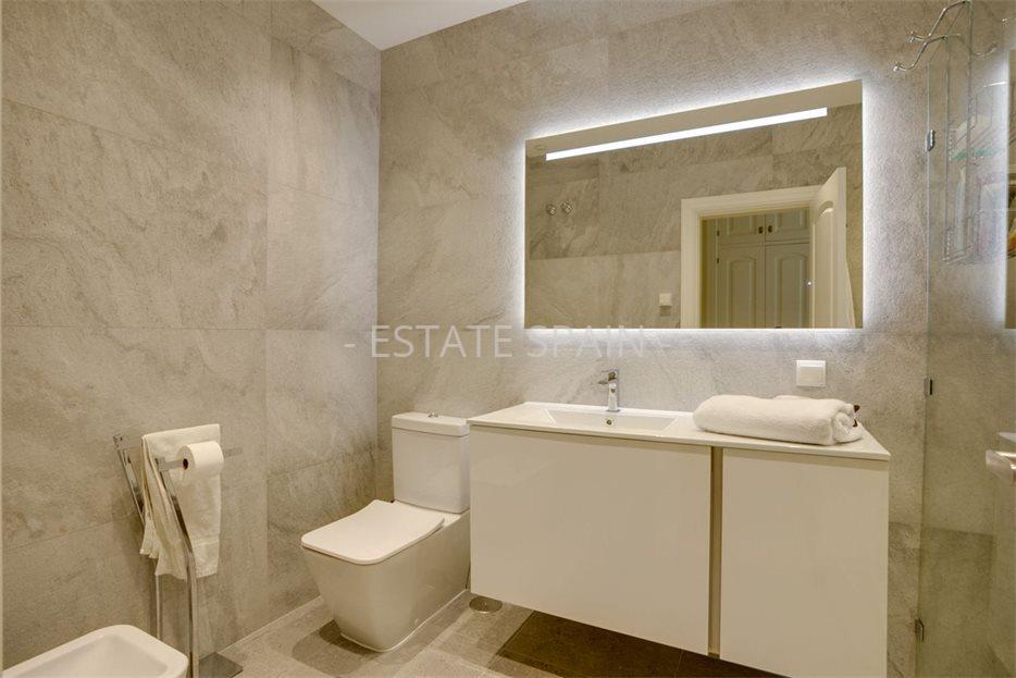 Особняк в Бенаависе 688 м2 №VL2353A0671  - Продажа - 37 large