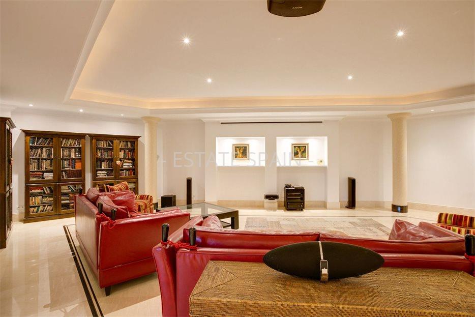 Особняк в Бенаависе 688 м2 №VL2353A0671  - Продажа - 17 large