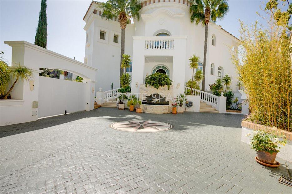 Особняк в Бенаависе 688 м2 №VL2353A0671  - Продажа - 43 large