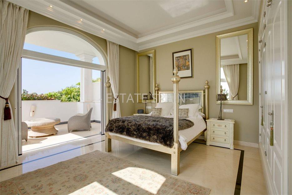 Особняк в Бенаависе 688 м2 №VL2353A0671  - Продажа - 28 large