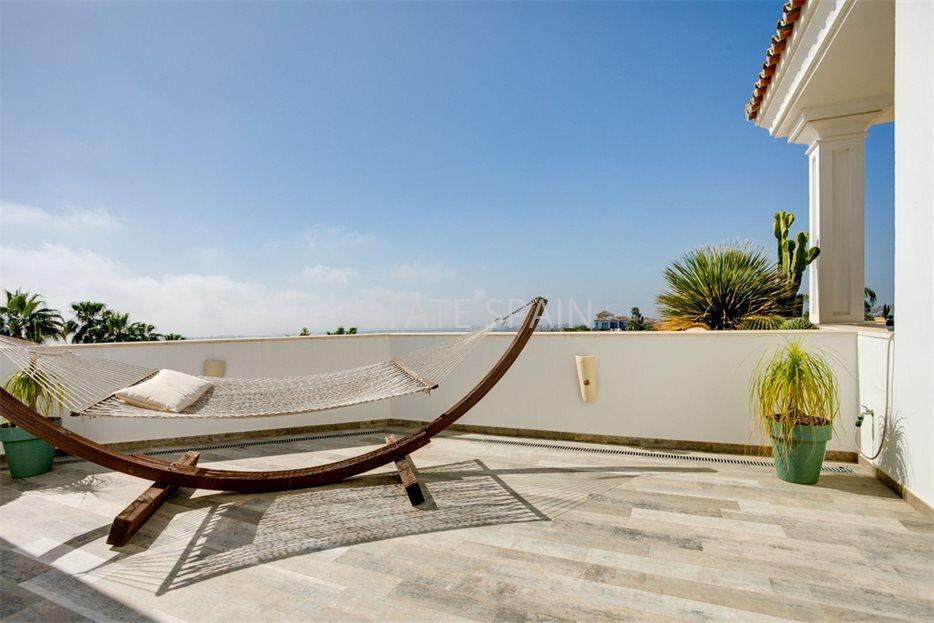 Особняк в Бенаависе 688 м2 №VL2353A0671  - Продажа - 44 large