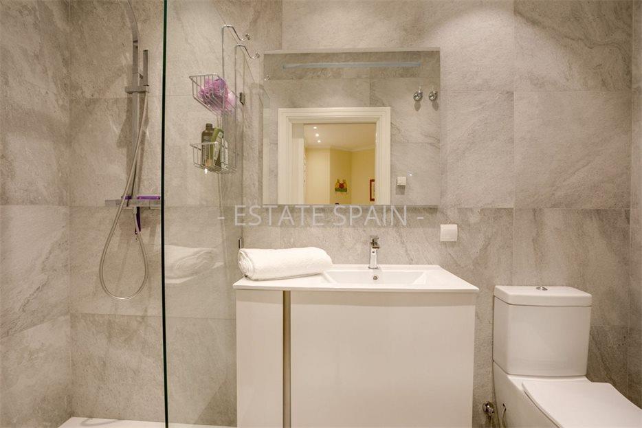 Особняк в Бенаависе 688 м2 №VL2353A0671  - Продажа - 33 large