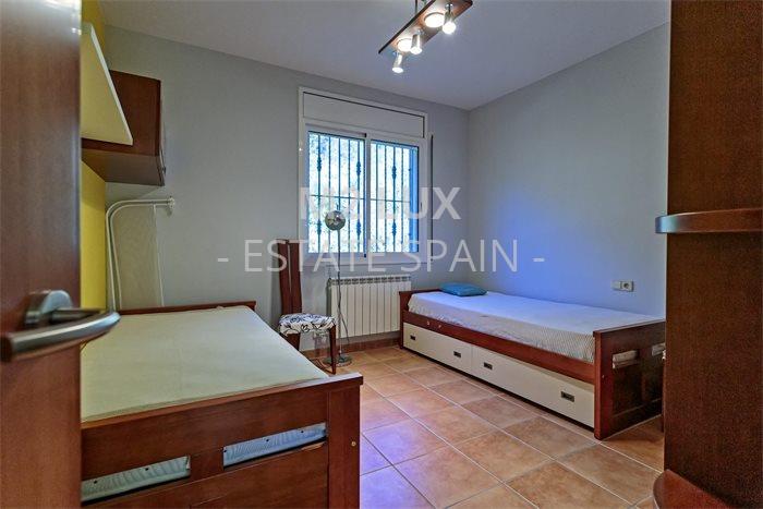 Вилла в Санта-Кристина-де-Аро 145 м2 №VL221172585A  - Продажа - 32 preview