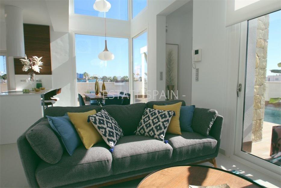 Вилла в Сьюдад-Кесада 109 м2 №VL23321FB30  - Продажа - 8 large