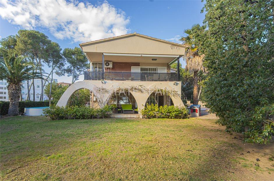 Дом в Салоу 340 м2 №VL243285051A  - Продажа - 1 large