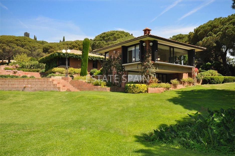 Вилла в Сан-Андрес-де-Льеванерас 900 м2 №VL19214BA143  - Продажа - 4 large