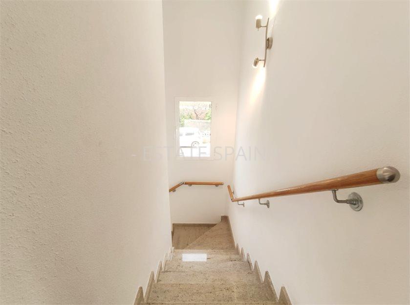 Коммерческая в Сан-Хуан-де-Аликанте 330 м2 №COM20220A3911  - Продажа - 32 large