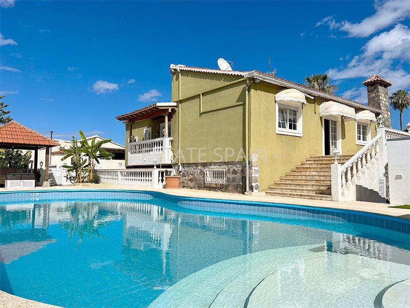 Вилла в Пуэрто-де-ла-Крус 480 м2 №VL232168E328  - Продажа - 1 large