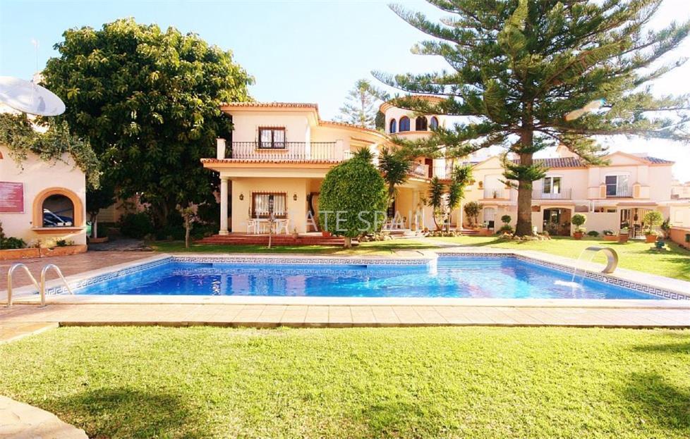 Таунхаус в Эстепоне 150 м2 №TAU18571CD3  - Продажа - 13 large