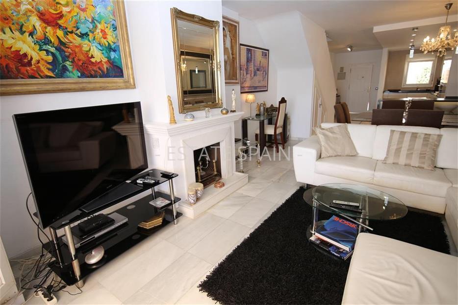 Таунхаус в Эстепоне 150 м2 №TAU18571CD3  - Продажа - 3 large