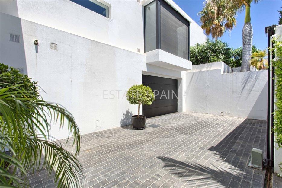 Вилла в Бенаависе 605 м2 №VL22511963C2  - Продажа - 42 large