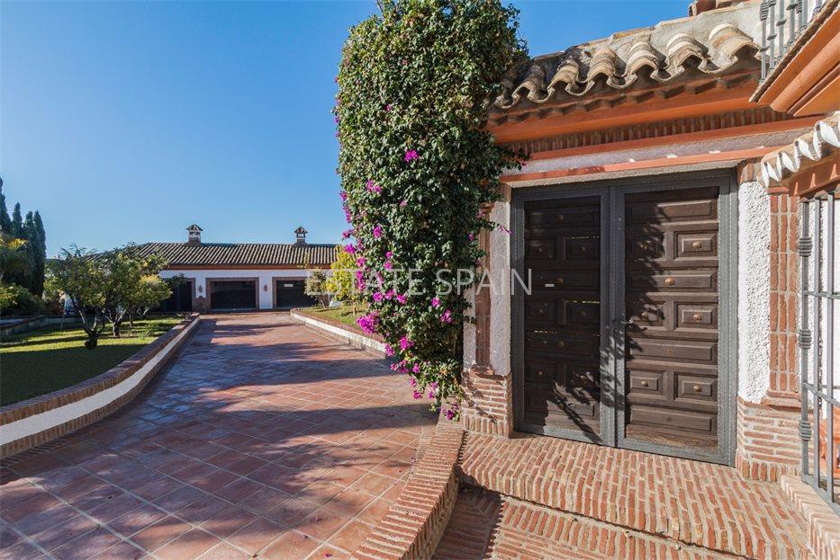 Вилла в Марбелье 329 м2 №VL24129461BA  - Продажа - 42 large