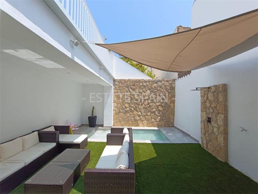 Таунхаус в Аларо 225 м2 №BL2388B88EC  - Продажа - 1 large