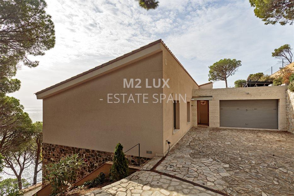 Вилла в Сан-Фелиу-де-Гишольс 411 м2 №VL2191694DEE  - Продажа - 35 large