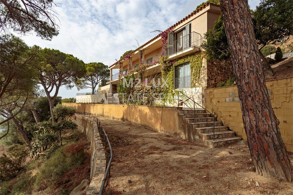 Вилла в Сан-Фелиу-де-Гишольс 411 м2 №VL2191694DEE  - Продажа - 4 large