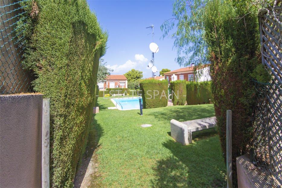 Таунхаус в Салоу 1 м2 №BL231020BAA15  - Продажа - 25 large