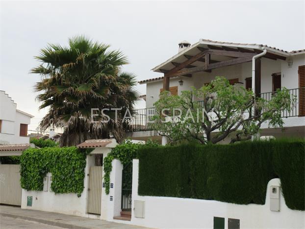 Таунхаус в Кома-Руга 141 м2 №TAU18462786  - Продажа - 1 preview