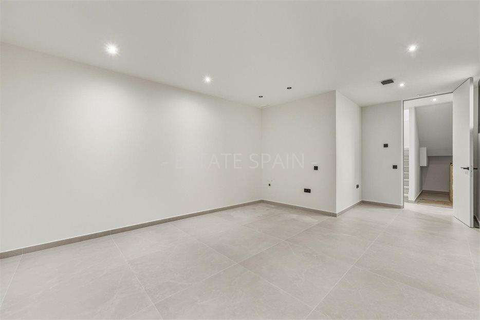 Вилла в Полопе 200 м2 №VL2631663BD6  - Продажа - 22 large