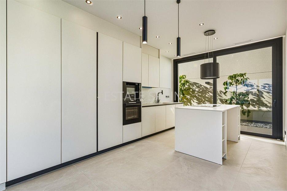 Вилла в Полопе 200 м2 №VL2631663BD6  - Продажа - 8 large