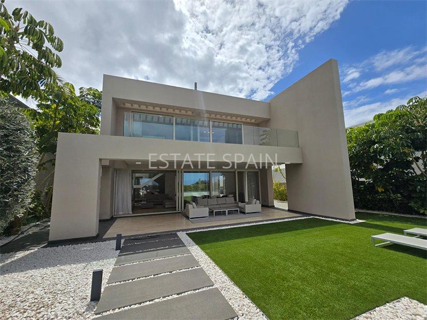 Вилла в Коста-Адехе 515 м2 №VL263316EB5  - Продажа - 1 large