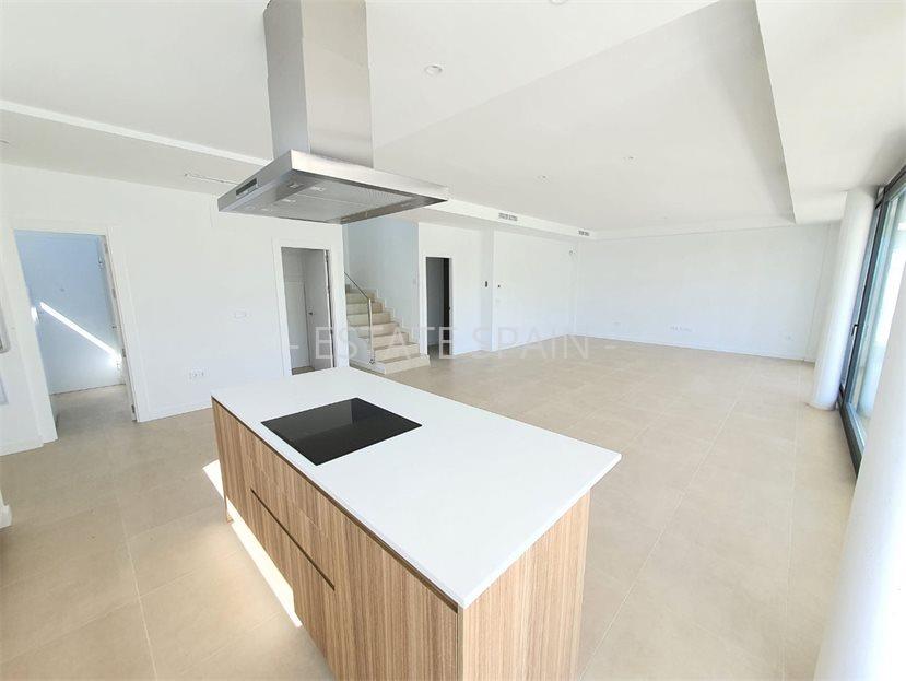 Вилла в Пуэрто-де-ла-Дукеса 205 м2 №VL253412084  - Продажа - 12 large