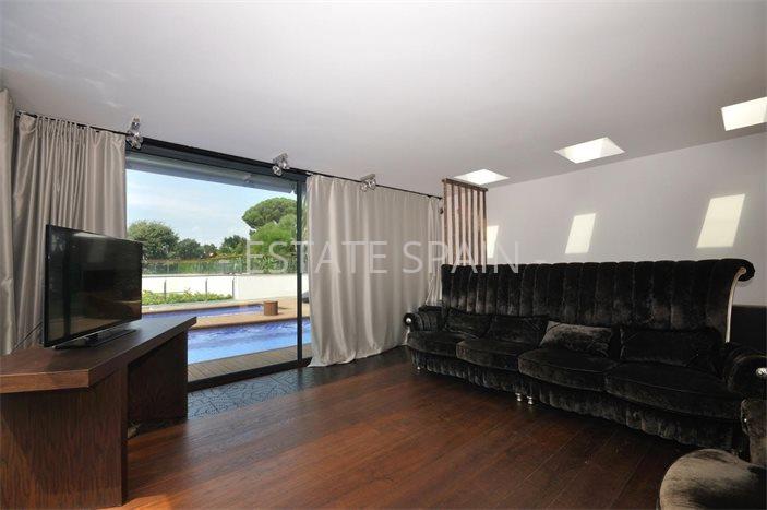 Дом в Сан-Висенс-Де-Монтальт 1400 м2 №VL197290EDA6  - Продажа - 13 preview