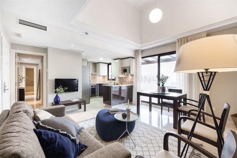 Готовый бизнес в Эстепоне 119 м2 №COM19225B6563  - Продажа - 1 large