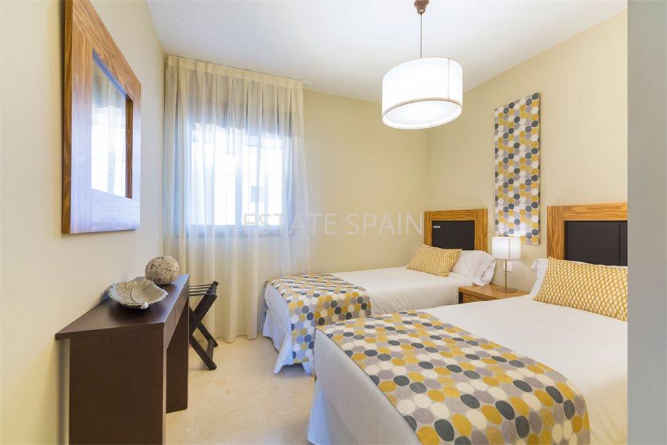 Готовый бизнес в Эстепоне 119 м2 №COM19225B6563  - Продажа - 12 large