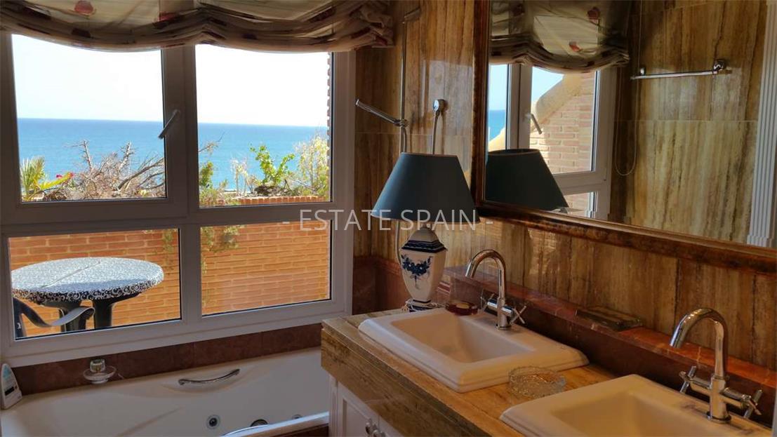 Таунхаус в Новельде 600 м2 №TAU185157986  - Продажа - 3 large