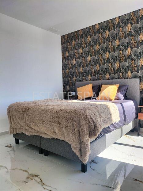 Вилла в Пилар-де-ла-Орадада 205 м2 №VL251010E8F82  - Продажа - 39 large