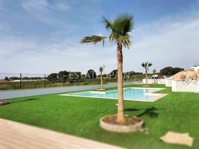 Вилла в Пилар-де-ла-Орадада 205 м2 №VL251010E8F82  - Продажа - 43 large