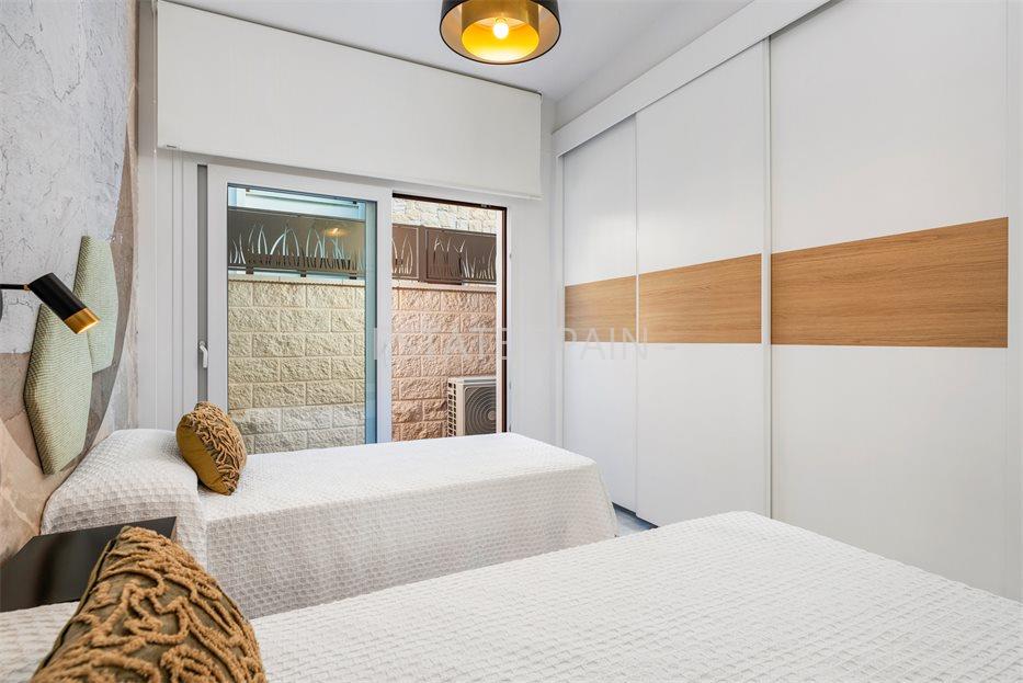 Вилла в Сьюдад-Кесада 109 м2 №VL261165BF8F  - Продажа - 24 large