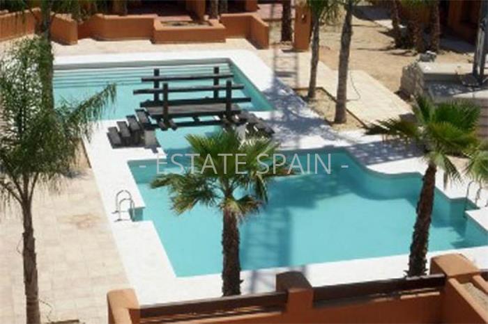 Таунхаус в Сан-Мигель-де-Салинас 104 м2 №TAU18228501A  - Продажа - 1 preview