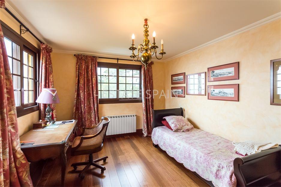 Особняк в Ллорет-де-Маре 402 м2 №VL23620F2F3E  - Продажа - 17 large