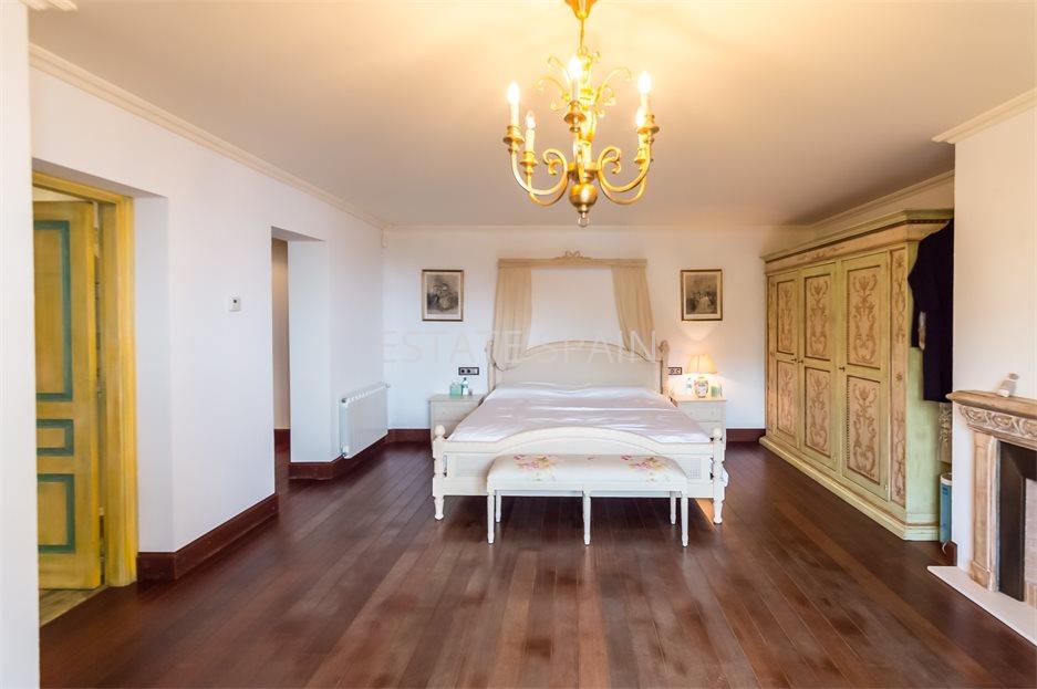 Особняк в Ллорет-де-Маре 402 м2 №VL23620F2F3E  - Продажа - 31 large