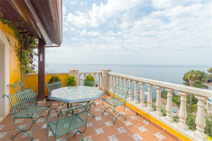 Особняк в Ллорет-де-Маре 402 м2 №VL23620F2F3E  - Продажа - 4 preview