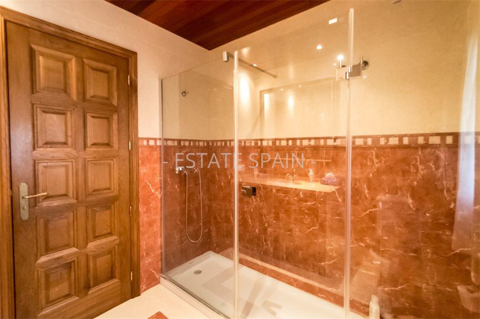 Особняк в Ллорет-де-Маре 402 м2 №VL23620F2F3E  - Продажа - 36 large