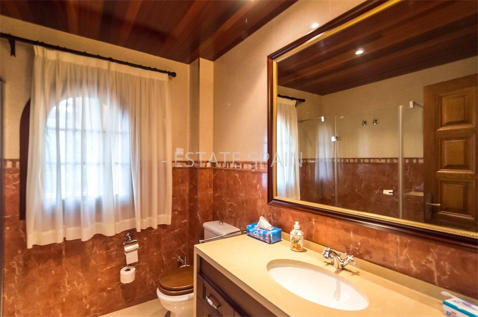 Особняк в Ллорет-де-Маре 402 м2 №VL23620F2F3E  - Продажа - 35 large