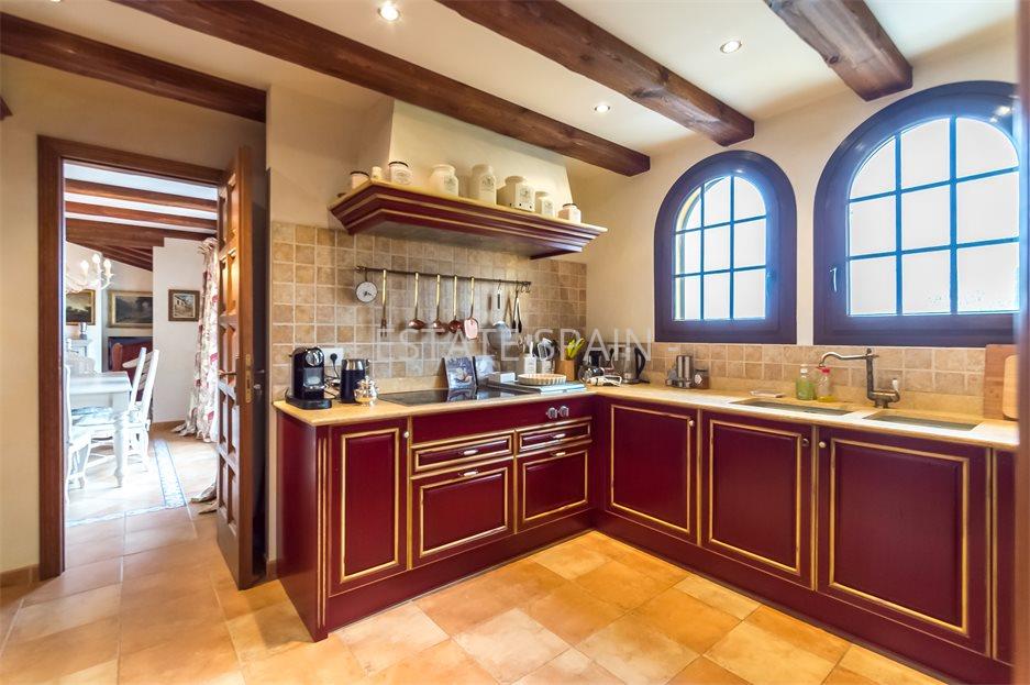 Особняк в Ллорет-де-Маре 402 м2 №VL23620F2F3E  - Продажа - 11 large