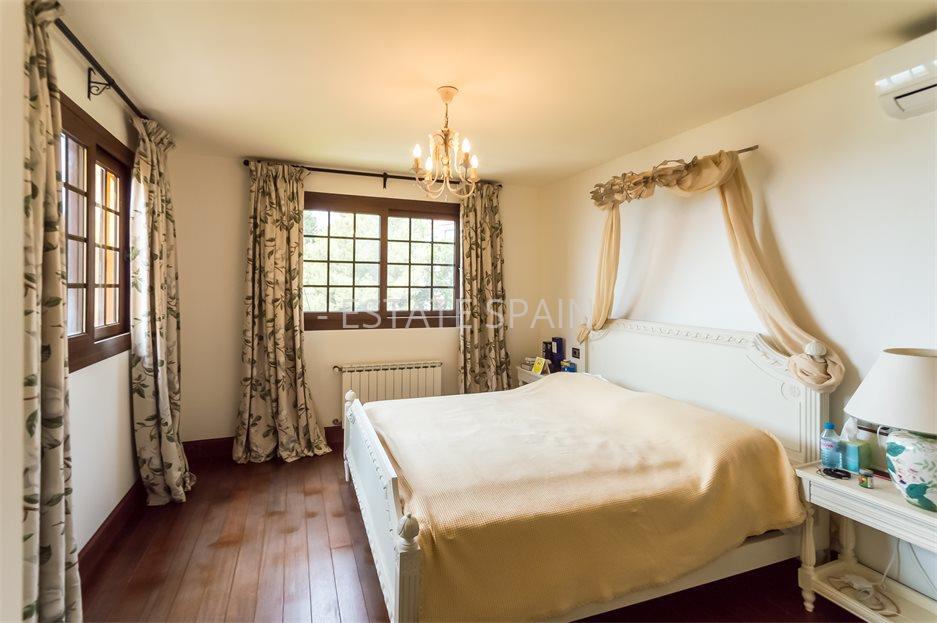 Особняк в Ллорет-де-Маре 402 м2 №VL23620F2F3E  - Продажа - 20 large