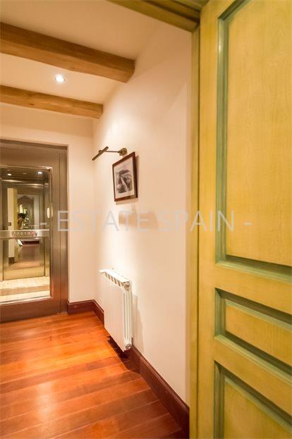 Особняк в Ллорет-де-Маре 402 м2 №VL23620F2F3E  - Продажа - 34 large