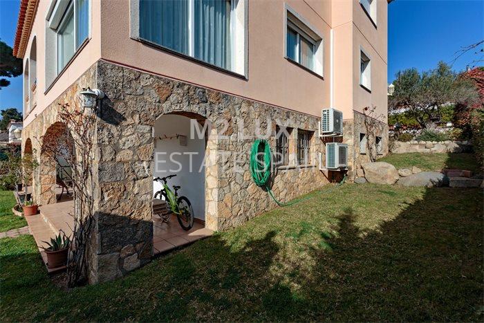 Вилла в Сан-Фелиу-де-Гишольс 313 м2 №VL21226F75AE  - Продажа - 43 preview